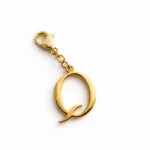 Charm – Lettre Q Dorée