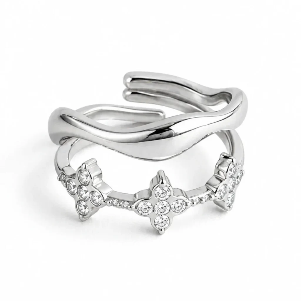 Bague Double Anneau Vague Fleurs Strass Argentée